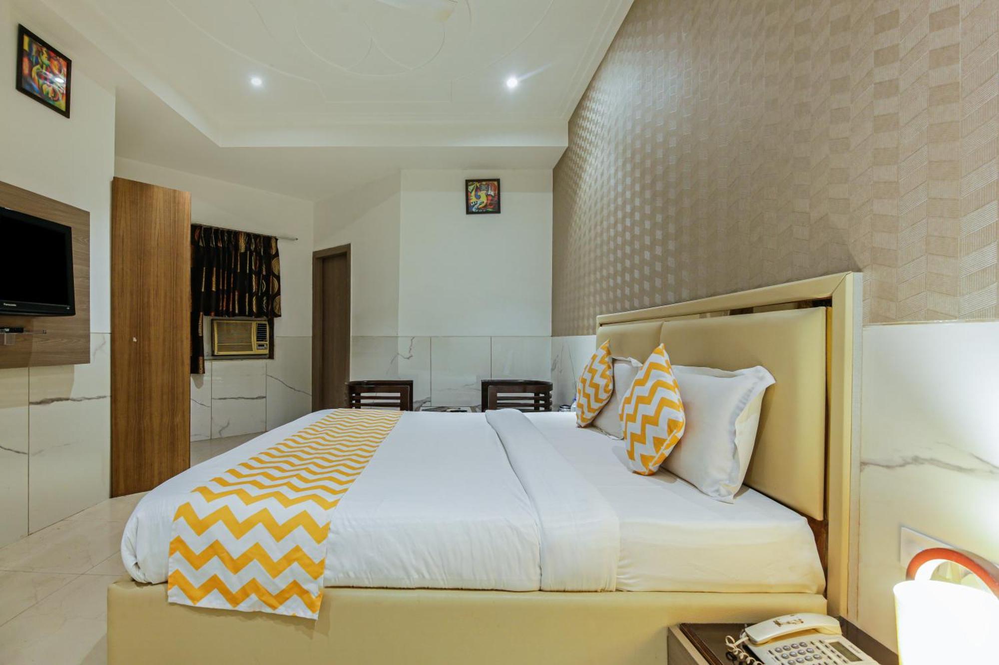 Hotel Delhi 37 By Star Group Near Delhi Airport Nova Deli Exterior foto