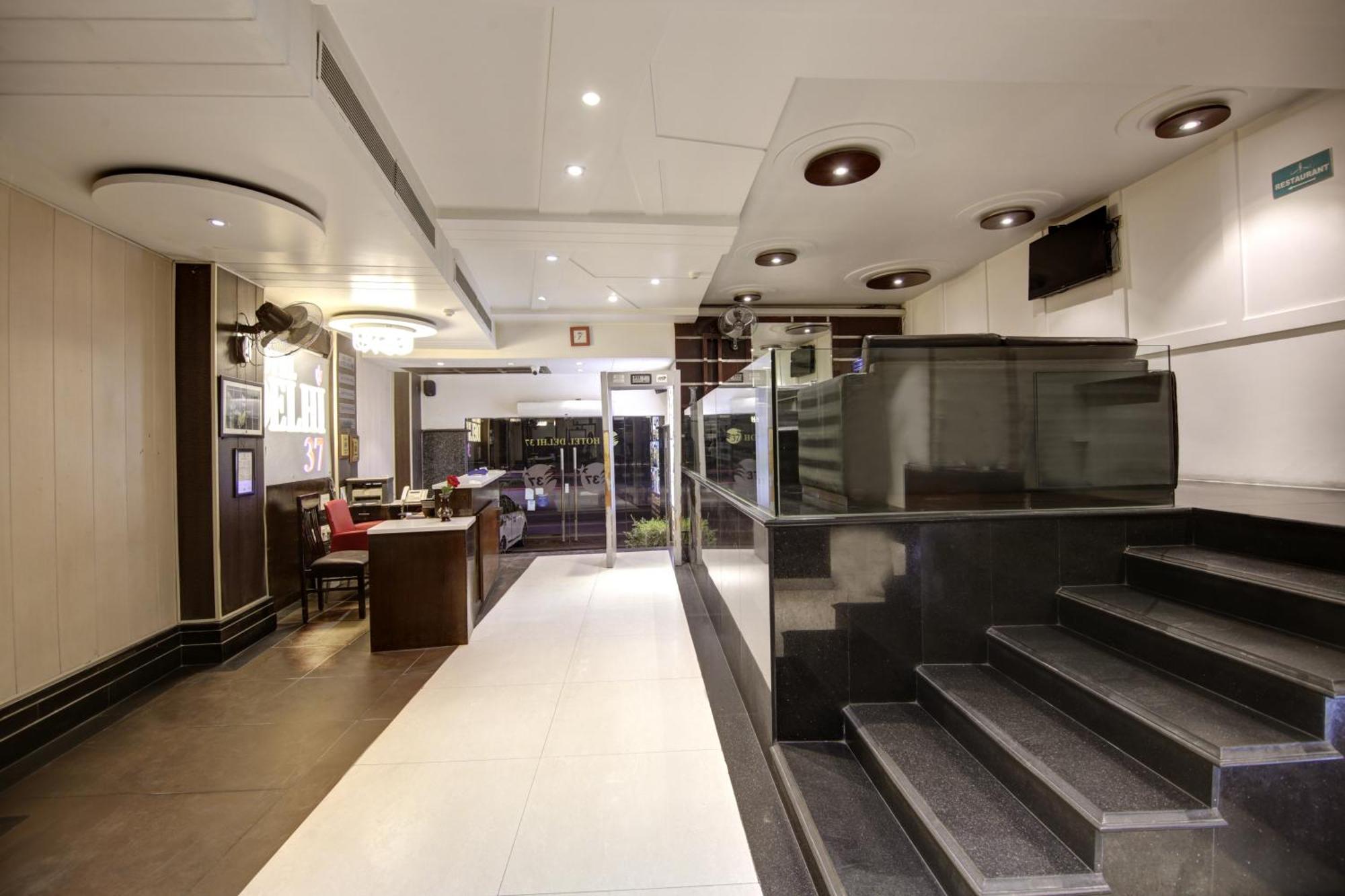 Hotel Delhi 37 By Star Group Near Delhi Airport Nova Deli Exterior foto