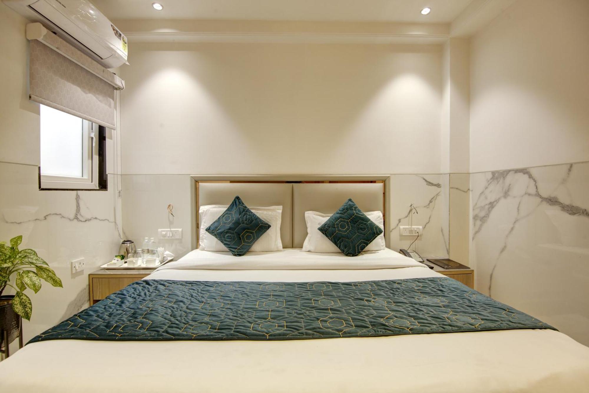 Hotel Delhi 37 By Star Group Near Delhi Airport Nova Deli Exterior foto