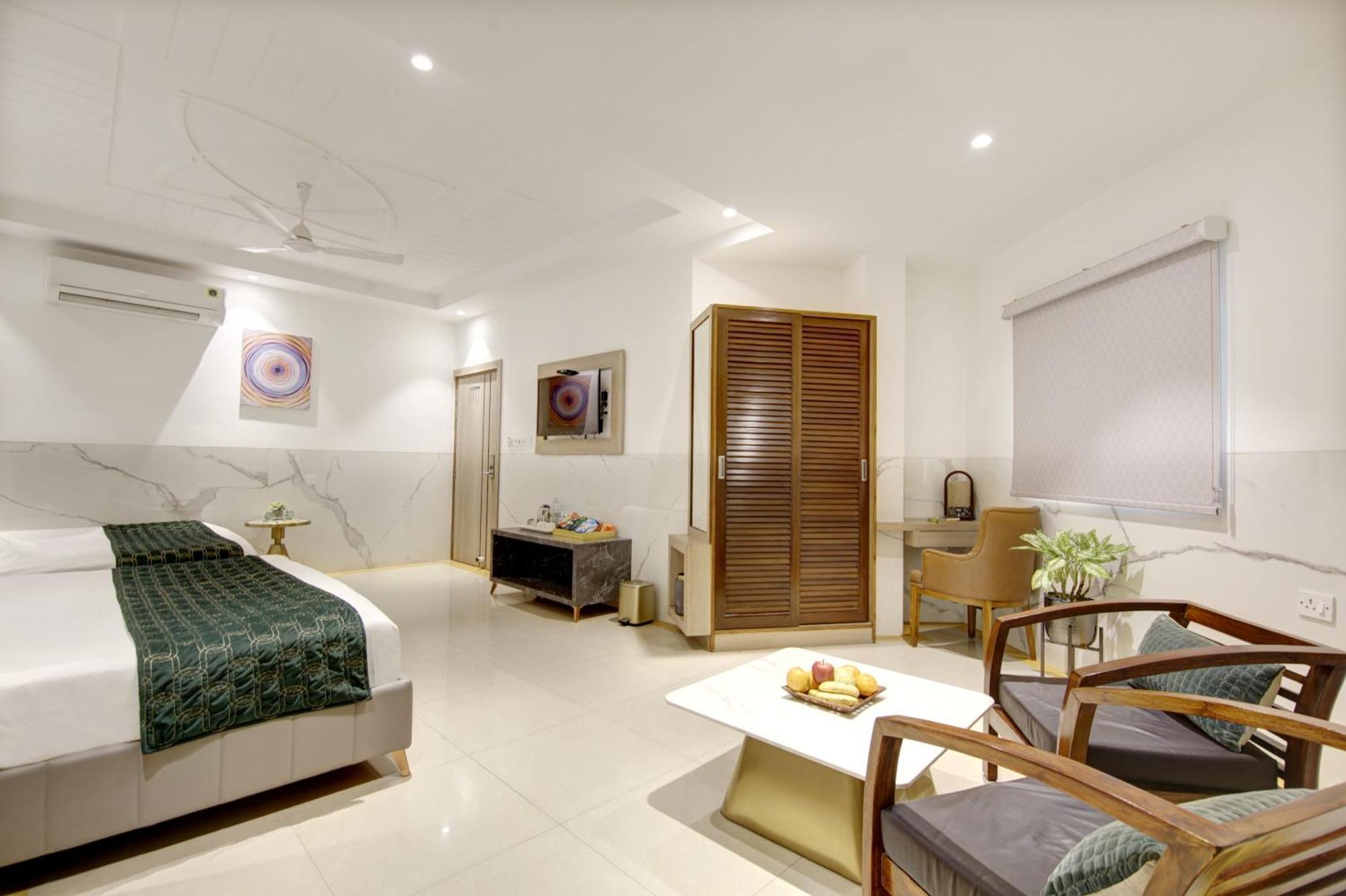 Hotel Delhi 37 By Star Group Near Delhi Airport Nova Deli Exterior foto